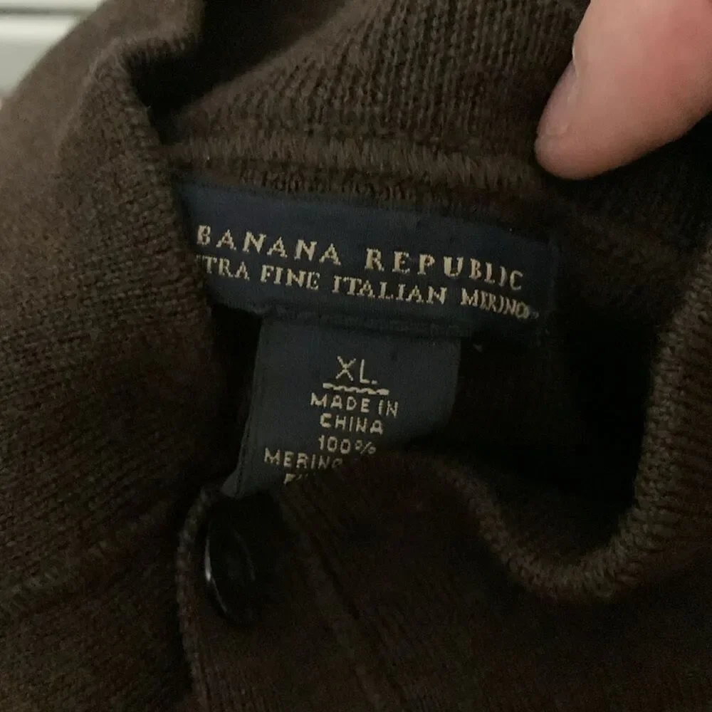 Banana Republic Men’s Wool Sweater Size XL Brown